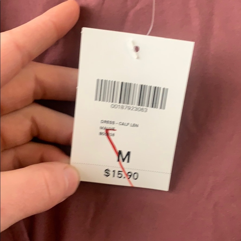 Dress - Picture 4 of 5